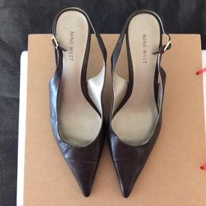 Nine West Godspeed brown leather slingback heel 8M